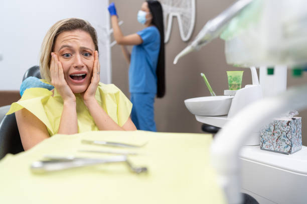 Best Broken or Cracked Tooth Emergency Dentist in West Bay Shore, NY